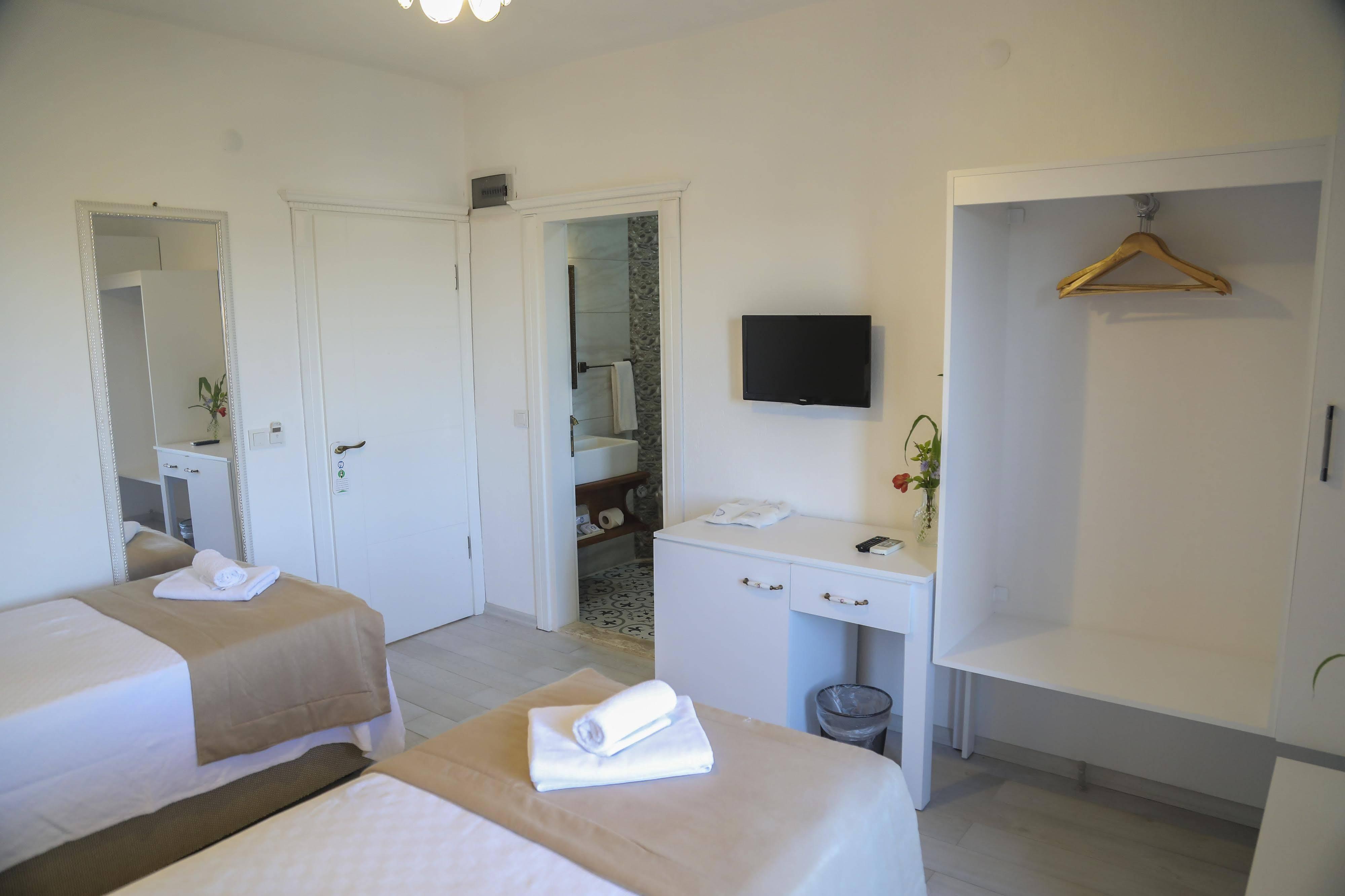 Aksu Hotel Alaçatı Buitenkant foto